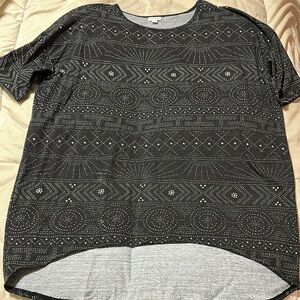 Heathered black and white LuLaRue Irma Knit Tunic never worn, no tags